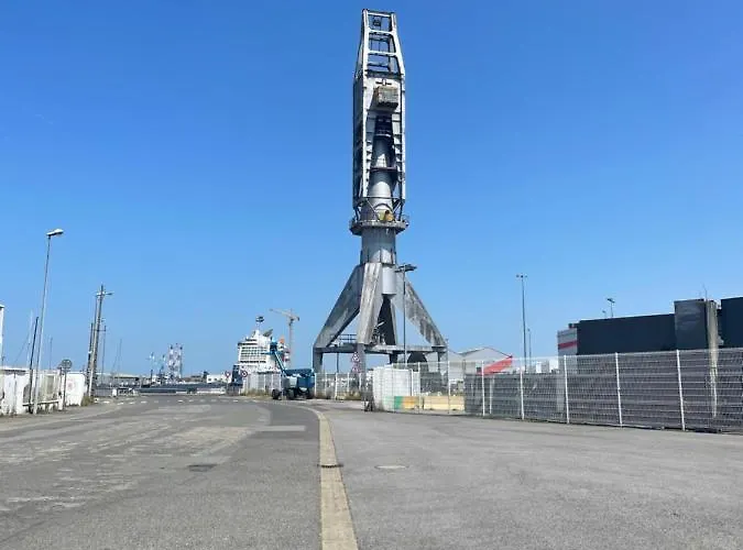 Cosy Avec Terrasse, Proche Chantiers Et Airbus * Saint-Nazaire (Loire-Atlantique)