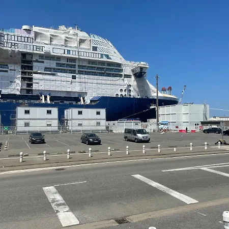 아파트 Cosy Avec Terrasse, Proche Chantiers Et Airbus